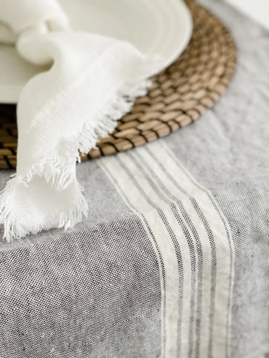 Maison Table Runner